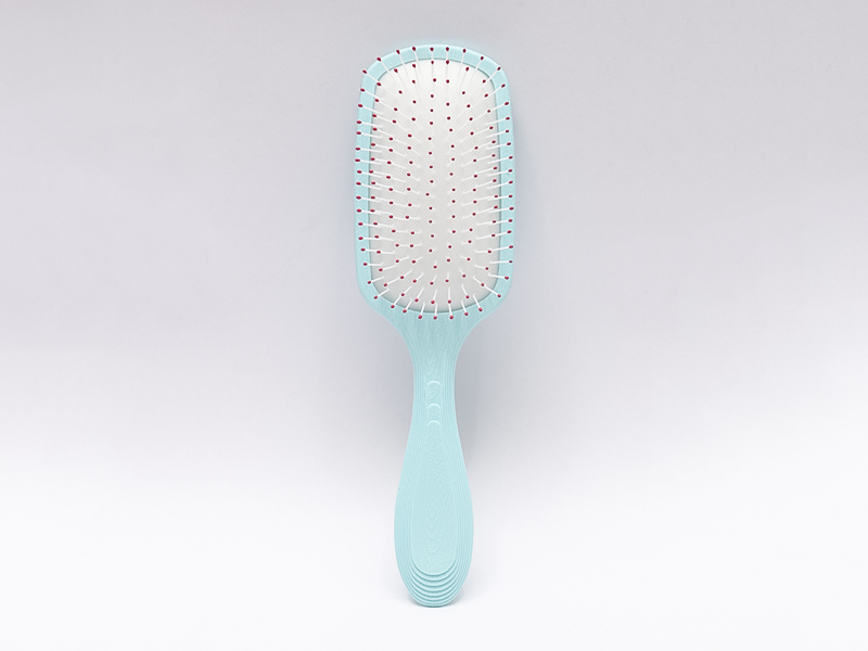 Brosse démêlante en matière plastique écologique