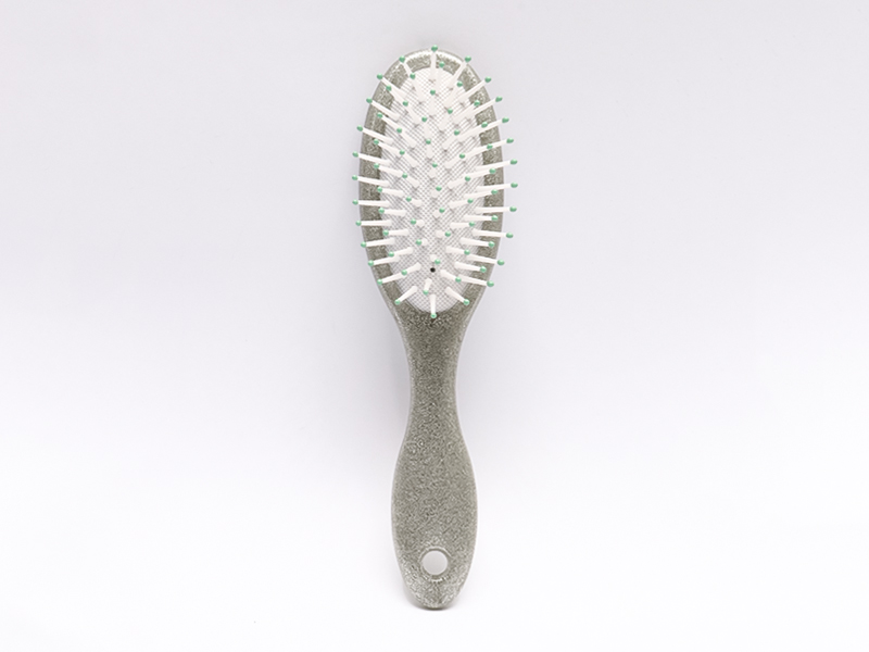 2022 Petite brosse de massage en plastique pour bébé