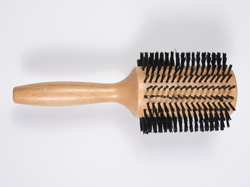 Brosse à cheveux ronde en bois de bambou