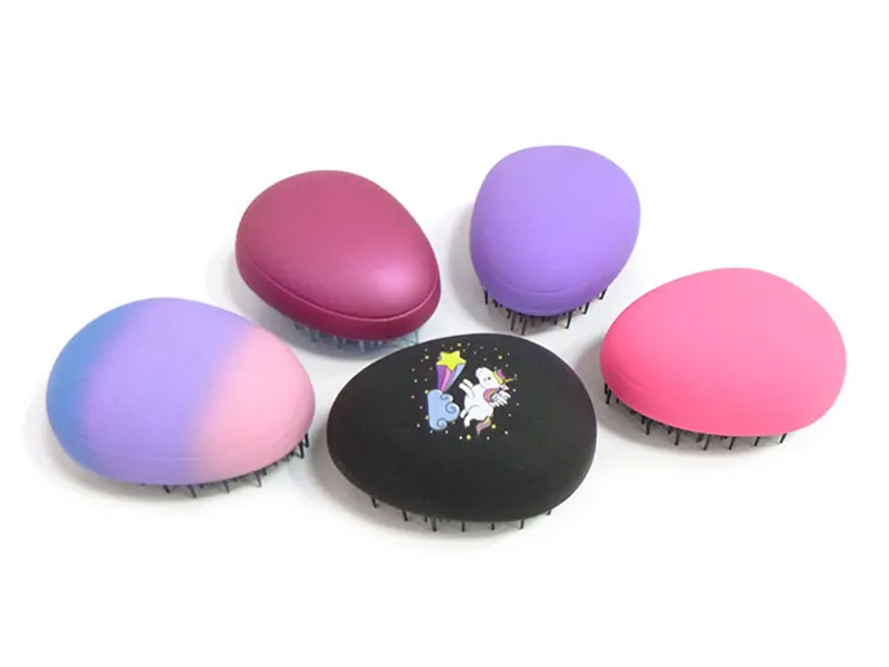 Petite brosse démêlante sèche