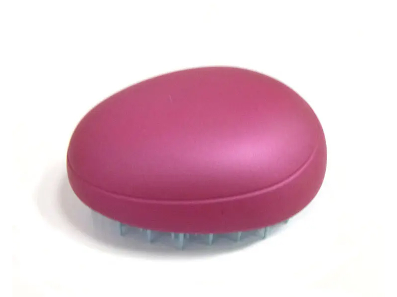 Petite brosse démêlante sèche