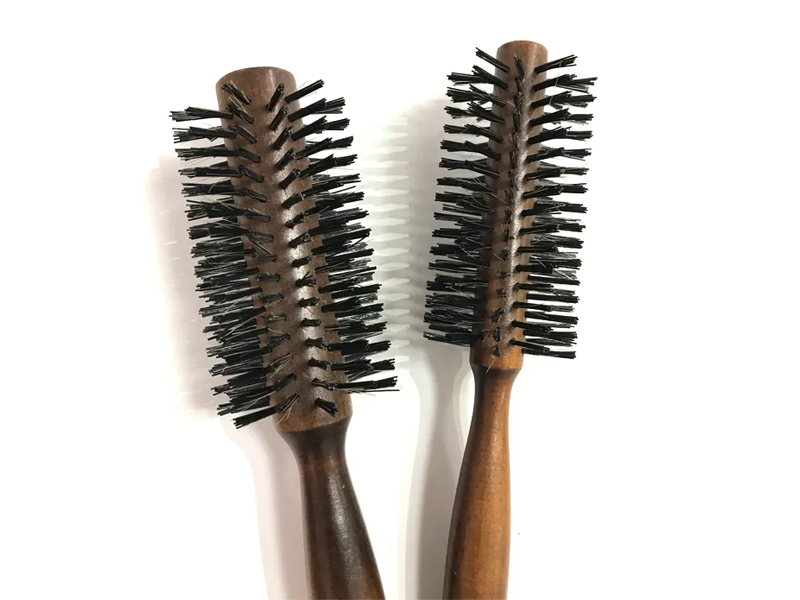 Brosse à cheveux synthétique ronde en poils de bambou