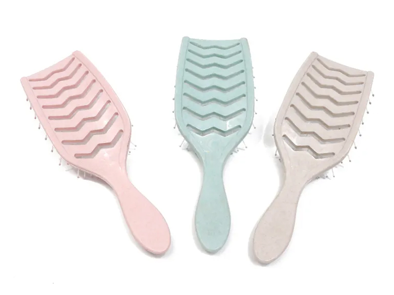 Brosse à cheveux démêlante incurvée Color Massage