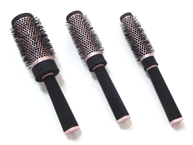 Ensemble de brosses à cheveux rondes pour salon