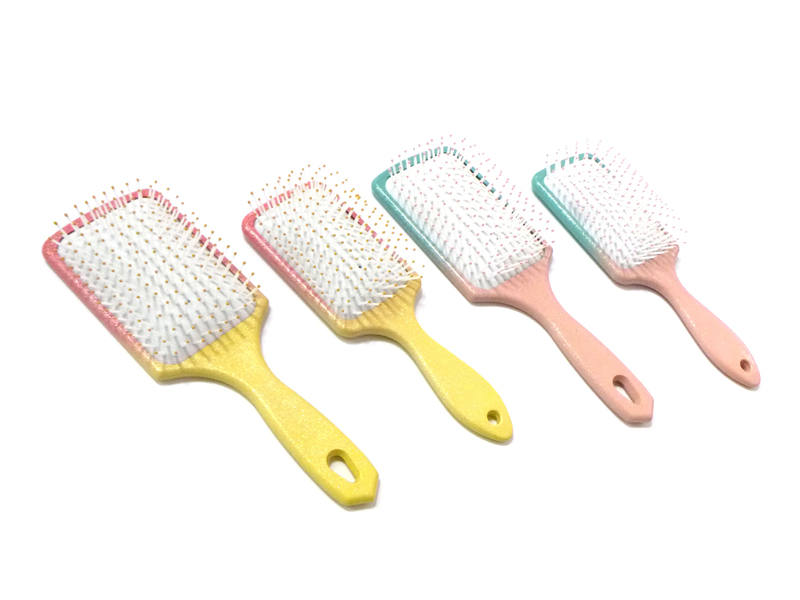 Brosse à cheveux à poils en plastique lisseur