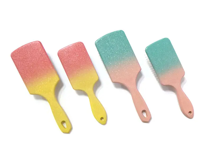 Brosse à cheveux à poils en plastique lisseur