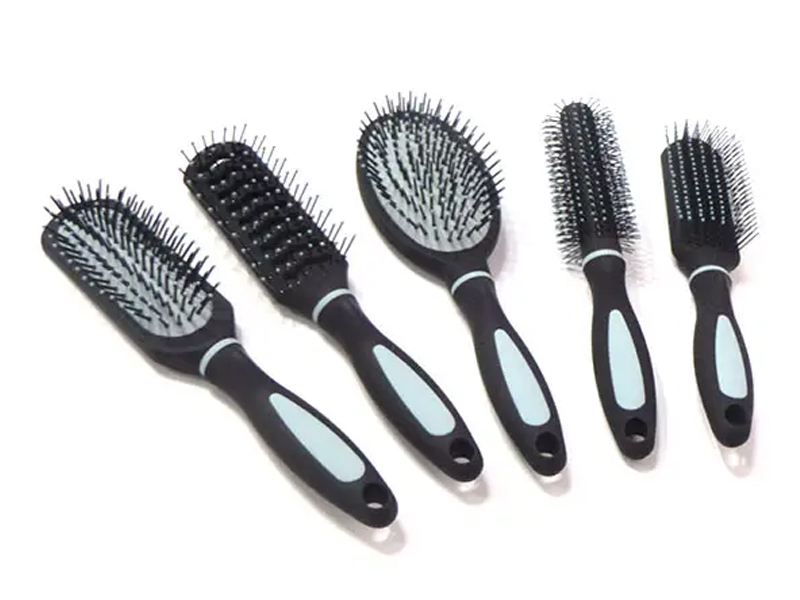 Ensemble de brosses à cheveux en plastique avec revêtement en caoutchouc