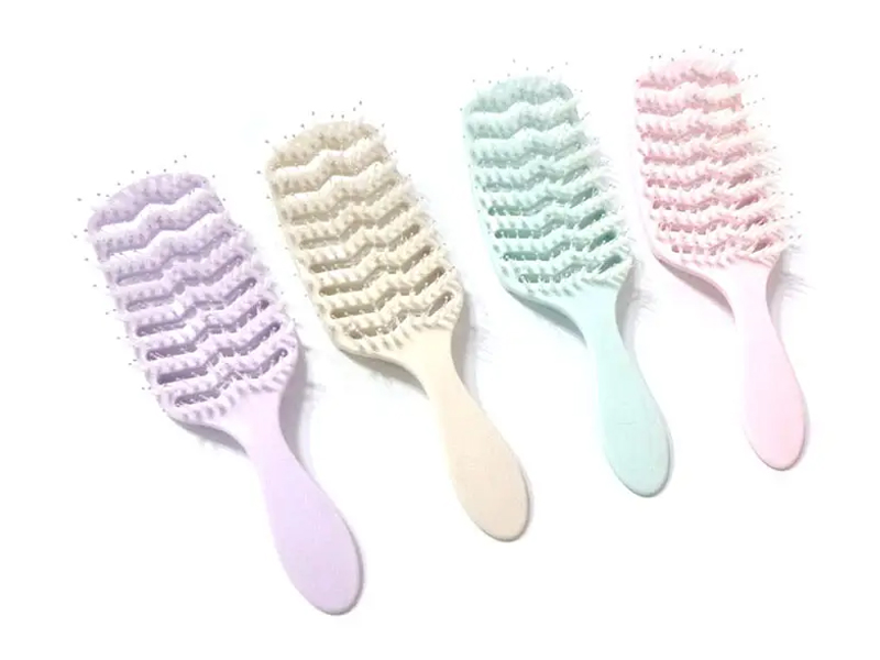 Brosse à cheveux à palette ventilée naturelle en plastique
