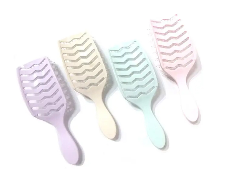 Brosse à cheveux à palette ventilée naturelle en plastique