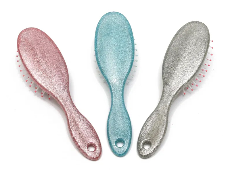 Petite brosse de massage en plastique pour bébé 2022