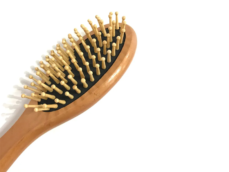 Brosse à cheveux de massage en bois pour bébé